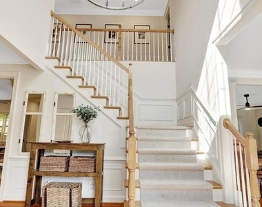 5231 Winter View Drive - Photo Thumbnail 4