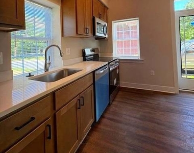 1801-#102 Princess Anne Street - Photo Thumbnail 2