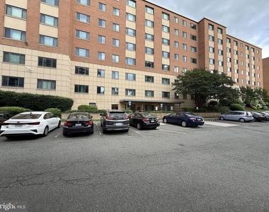 1200 S Arlington Ridge Road - Photo Thumbnail 20