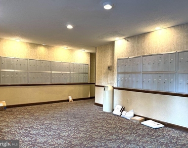 1200 S Arlington Ridge Road - Photo Thumbnail 19