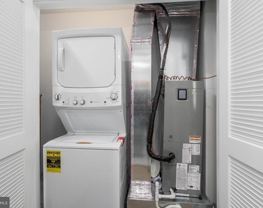 2323 E Cabot Street - Photo Thumbnail 27