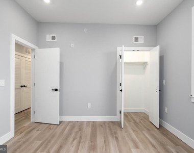 2323 E Cabot Street - Photo Thumbnail 20