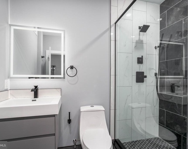 2323 E Cabot Street - Photo Thumbnail 14