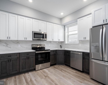 2323 E Cabot Street - Photo Thumbnail 3