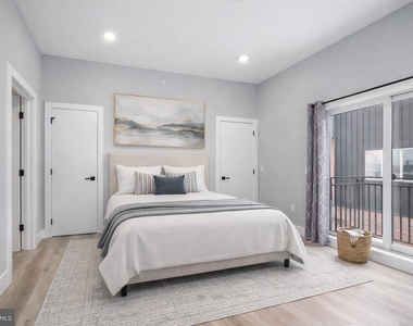 2323 E Cabot Street - Photo Thumbnail 9