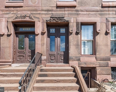 2309 Green Street - Photo Thumbnail 11