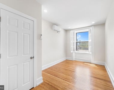 2309 Green Street - Photo Thumbnail 8