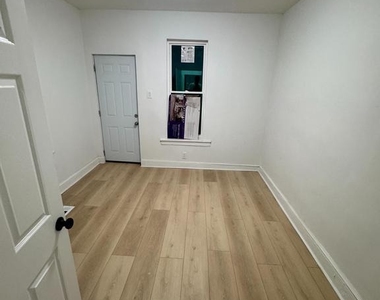 2535 S 8th Street - Photo Thumbnail 2