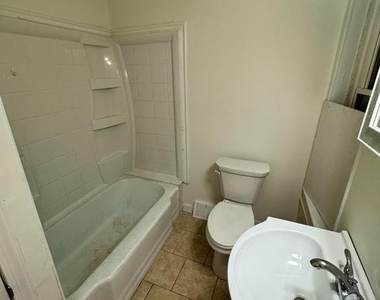 2535 S 8th Street - Photo Thumbnail 4