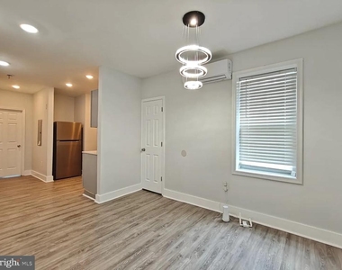 1404 N 21st Street - Photo Thumbnail 5