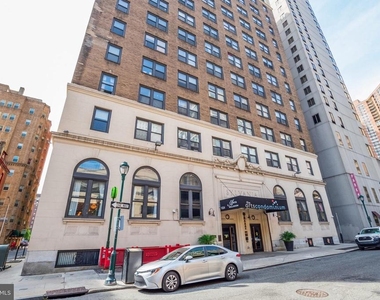 1324 Locust Street - Photo Thumbnail 11