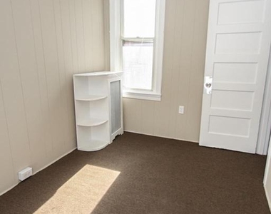 5768 N 20th Street - Photo Thumbnail 15