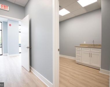 1420 Point Breeze Avenue - Photo Thumbnail 24