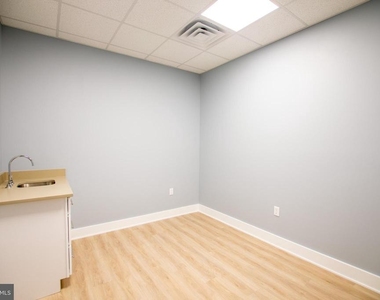 1420 Point Breeze Avenue - Photo Thumbnail 14