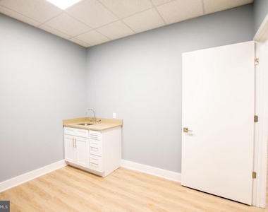 1420 Point Breeze Avenue - Photo Thumbnail 13