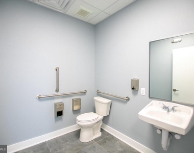 1420 Point Breeze Avenue - Photo Thumbnail 11