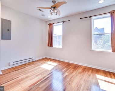 2905 W Girard Avenue - Photo Thumbnail 15