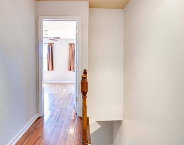 2905 W Girard Avenue - Photo Thumbnail 18