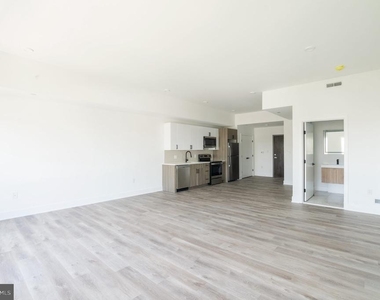1420 Point Breeze Avenue - Photo Thumbnail 6