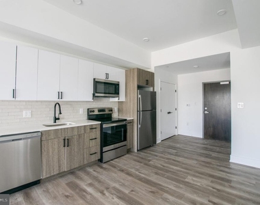 1420 Point Breeze Avenue - Photo Thumbnail 7