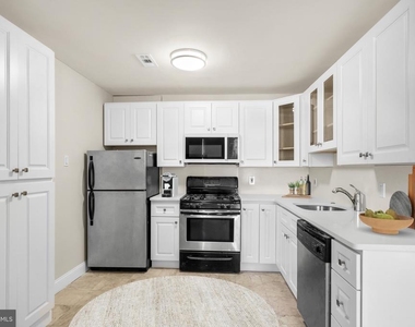 234 Bainbridge Street - Photo Thumbnail 2