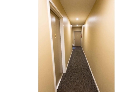 723 Spruce Street - Photo Thumbnail 2