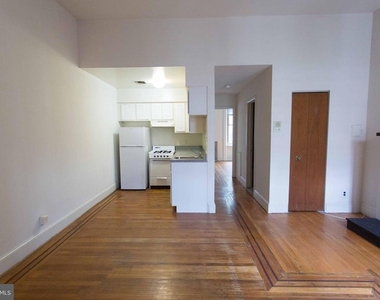 723 Spruce Street - Photo Thumbnail 5