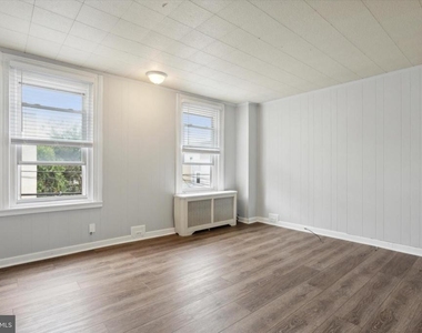 192 Dupont Street - Photo Thumbnail 6