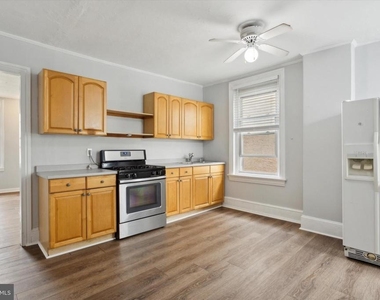 192 Dupont Street - Photo Thumbnail 1