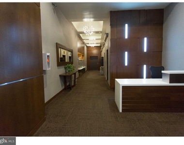 1411-3 Walnut Street - Photo Thumbnail 1