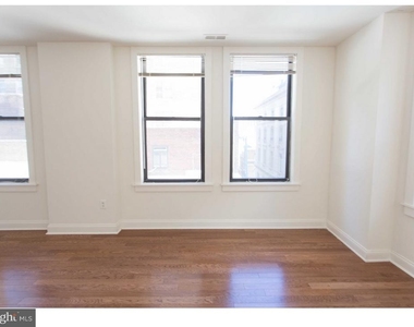 1411-3 Walnut Street - Photo Thumbnail 11