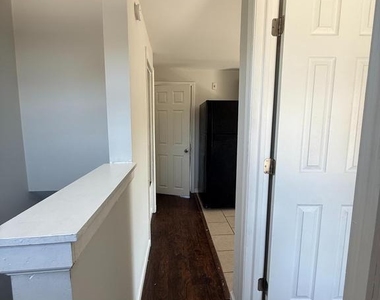 1522 Arrott Street - Photo Thumbnail 3