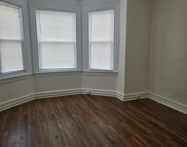 724 W Wingohocking Street - Photo Thumbnail 16