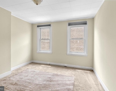 2033 E Letterly Street - Photo Thumbnail 13