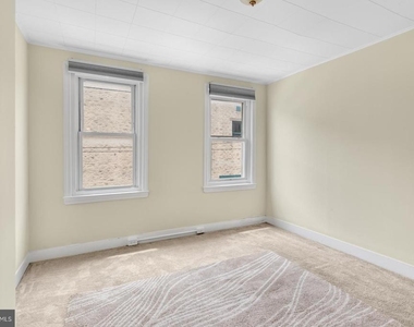 2033 E Letterly Street - Photo Thumbnail 10