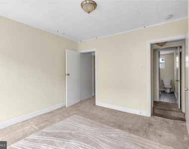 2033 E Letterly Street - Photo Thumbnail 11