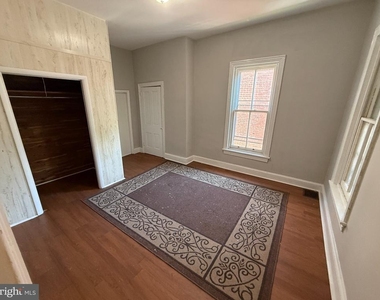 310 N Charlotte Street - Photo Thumbnail 15