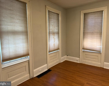 310 N Charlotte Street - Photo Thumbnail 3