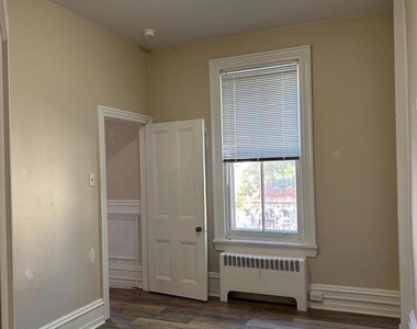 208 W Gay Street - Photo Thumbnail 7
