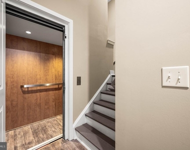 136 Alexandria Street - Photo Thumbnail 4