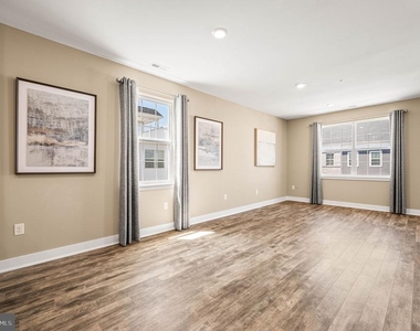 136 Alexandria Street - Photo Thumbnail 12