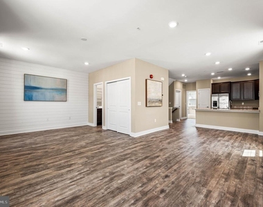 136 Alexandria Street - Photo Thumbnail 14
