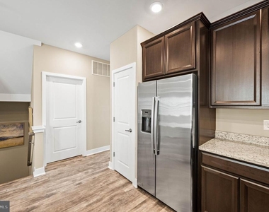 136 Alexandria Street - Photo Thumbnail 8