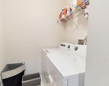 185 Westbrook Drive - Photo Thumbnail 20