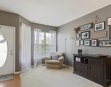 185 Westbrook Drive - Photo Thumbnail 3