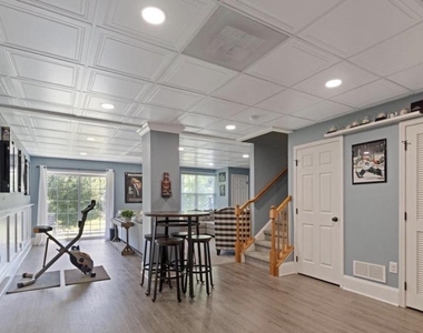 185 Westbrook Drive - Photo Thumbnail 11