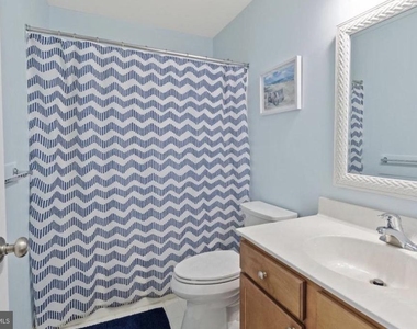 185 Westbrook Drive - Photo Thumbnail 18