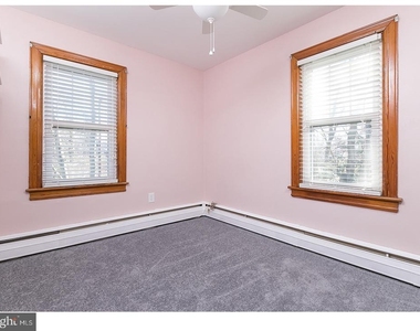 428 Lakeview Avenue - Photo Thumbnail 13