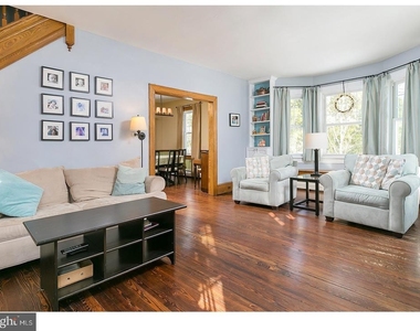 428 Lakeview Avenue - Photo Thumbnail 2