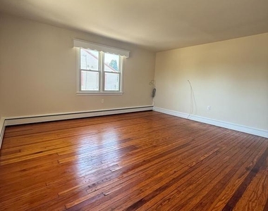 272 Elm Avenue - Photo Thumbnail 1